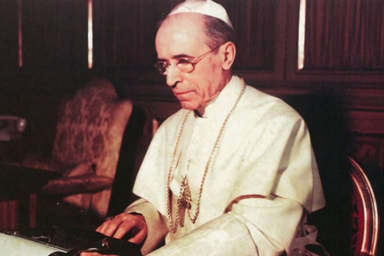 Pio XII, suor Pascalina e il cardinale Tien Ken-Sin